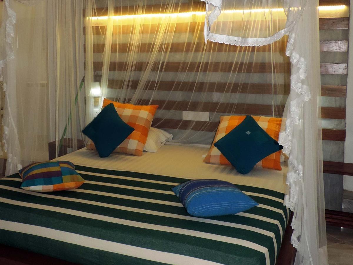 Primrose Guest House Unawatuna Exterior foto
