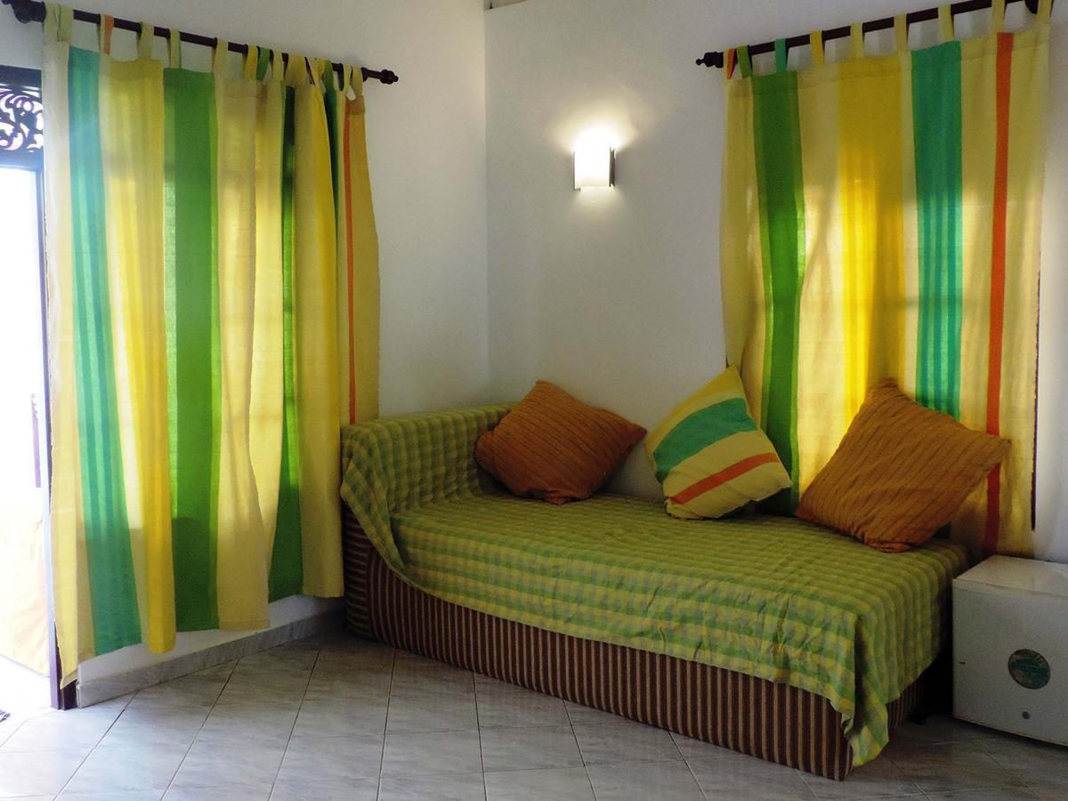 Primrose Guest House Unawatuna Exterior foto