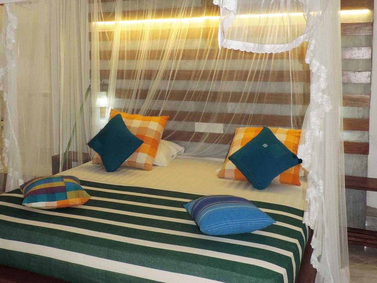 Primrose Guest House Unawatuna Exterior foto
